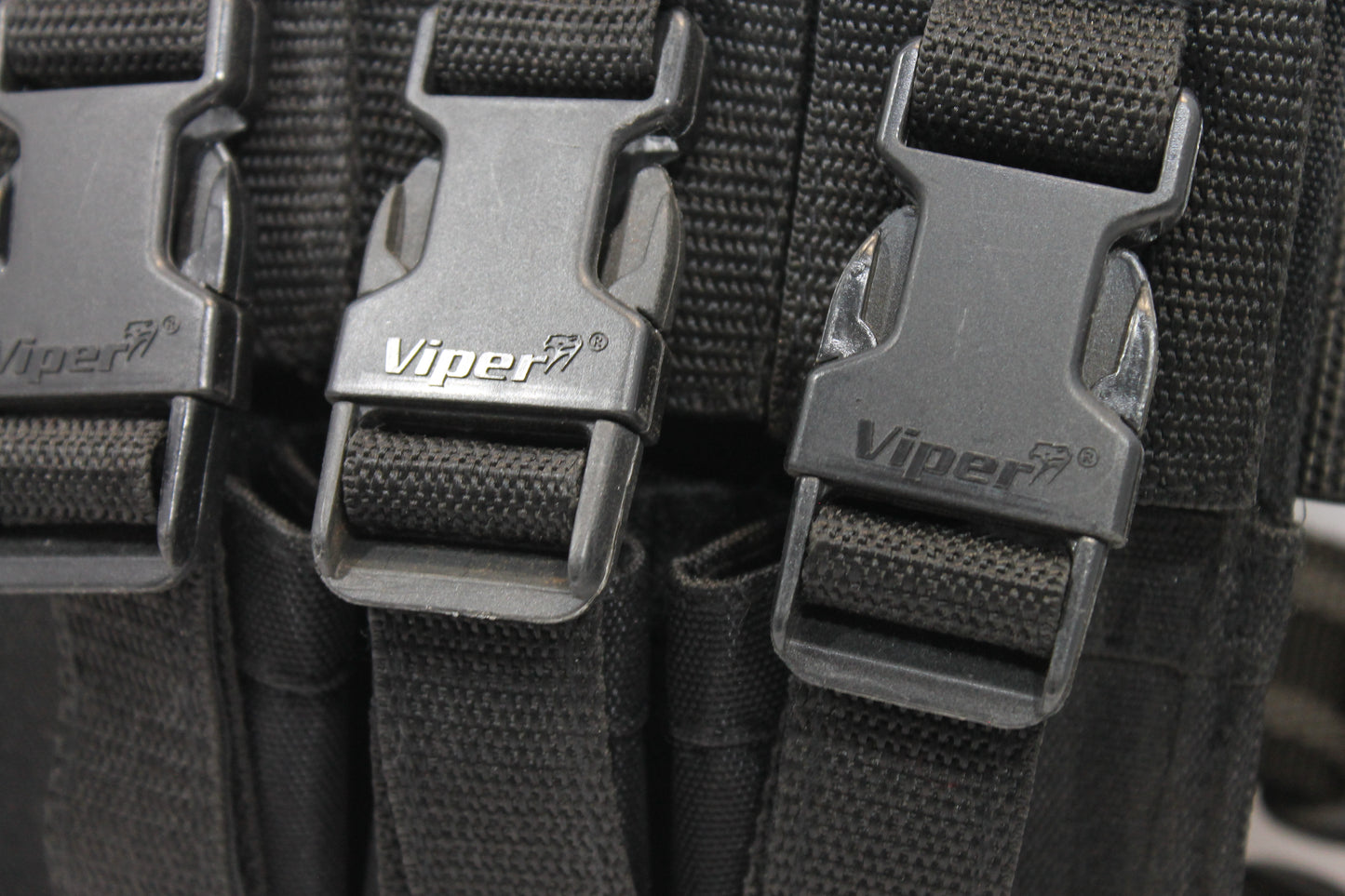 Been holster voor 9mm magazijnen